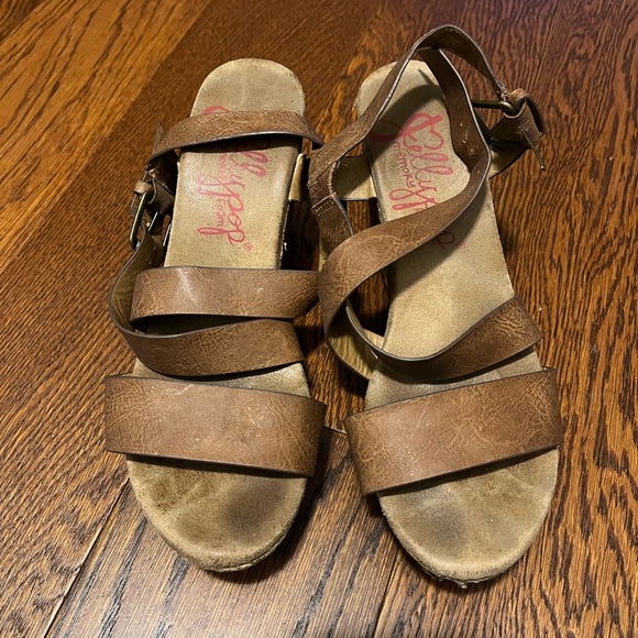 Jellypop Leather wedges size 7 1/2 - Picture 2 of 4